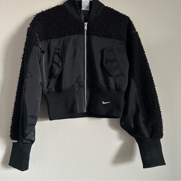 Nike Cropped paneled shell and bouclé bomber jacket - Picture 5 of 16
